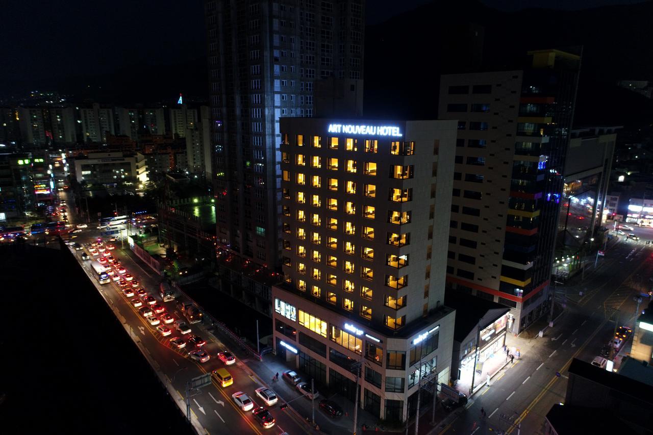 Geoje Artnouveau Suite Hotel Exterior foto